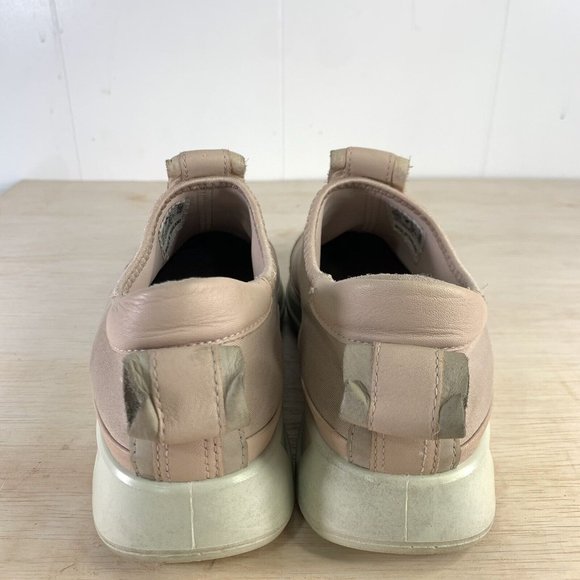 Ecco Flexure Runners Womens Pink Slip On Breathable Active Shoe Size 6 - Picture 4 of 7